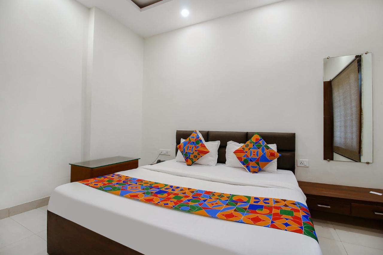 Fabexpress Yuvan Gouharganj Экстерьер фото