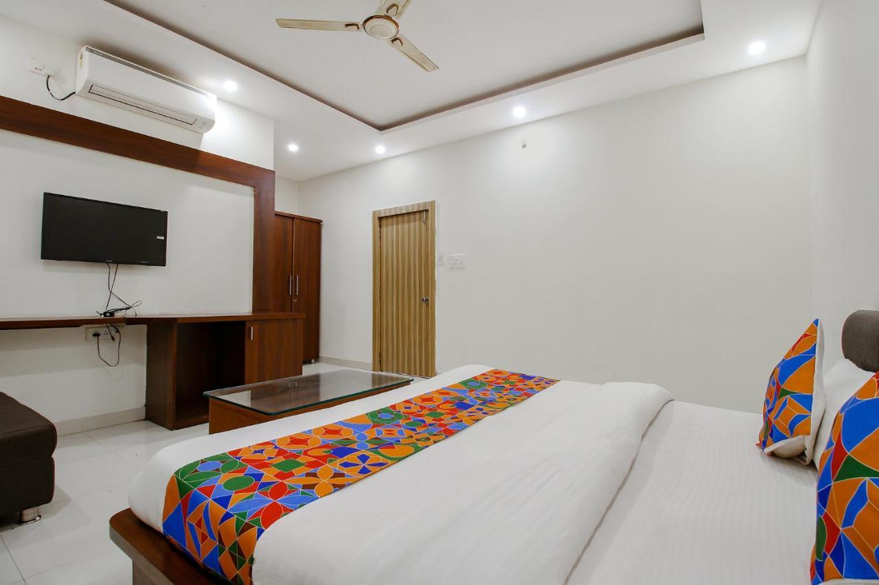 Fabexpress Yuvan Gouharganj Экстерьер фото
